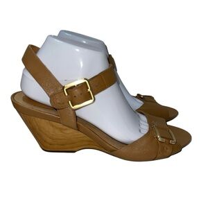 Clarks Artisan Women's Shoes 10M Tan Leather "Woodward Bamboo" Sandals Buckle